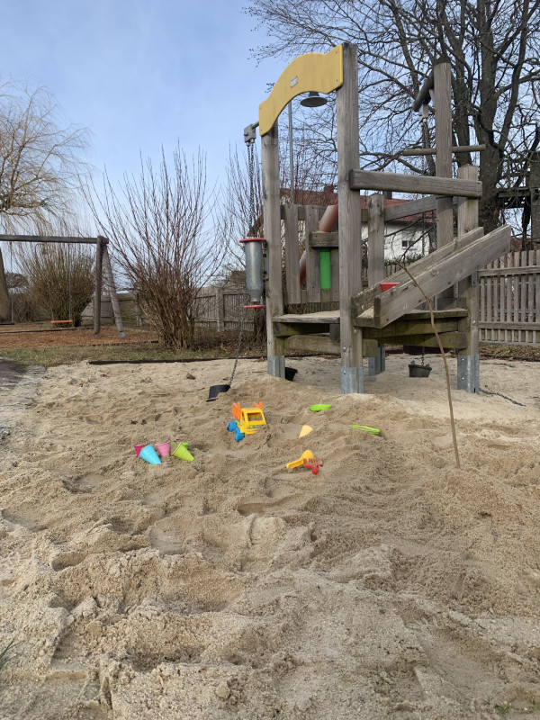 Kleiner Ausflug zum Spielplatz Kleiner Ausflug zum Spielplatz
